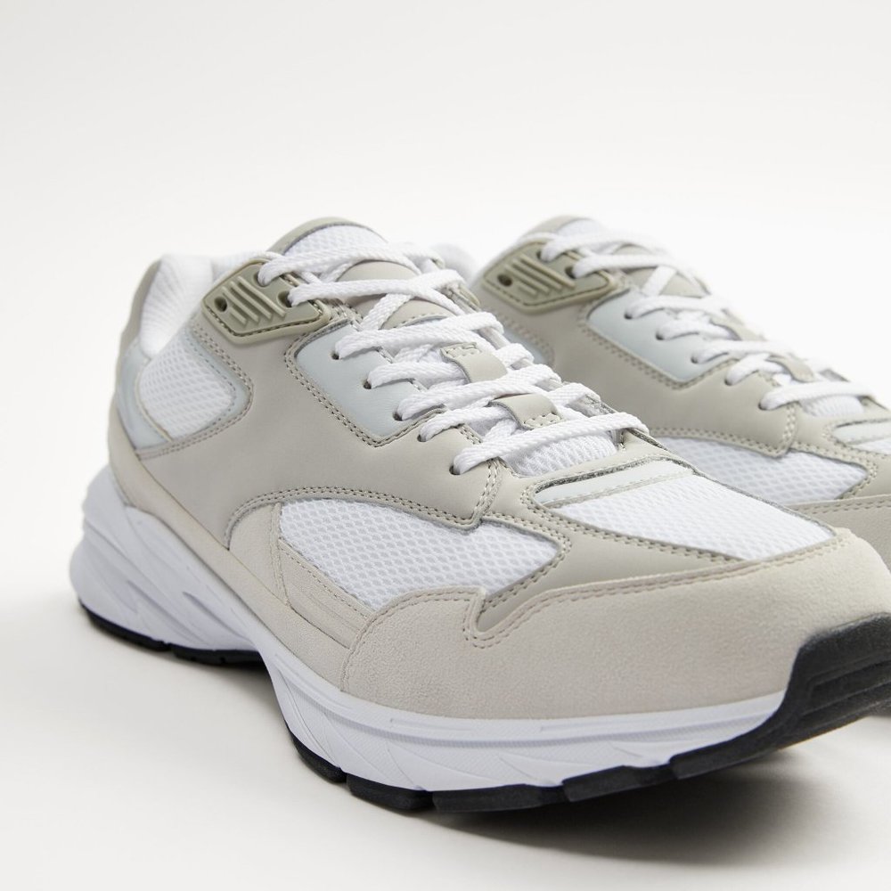 Zara gray casual lace up running sneakers - Picture 4 of 8